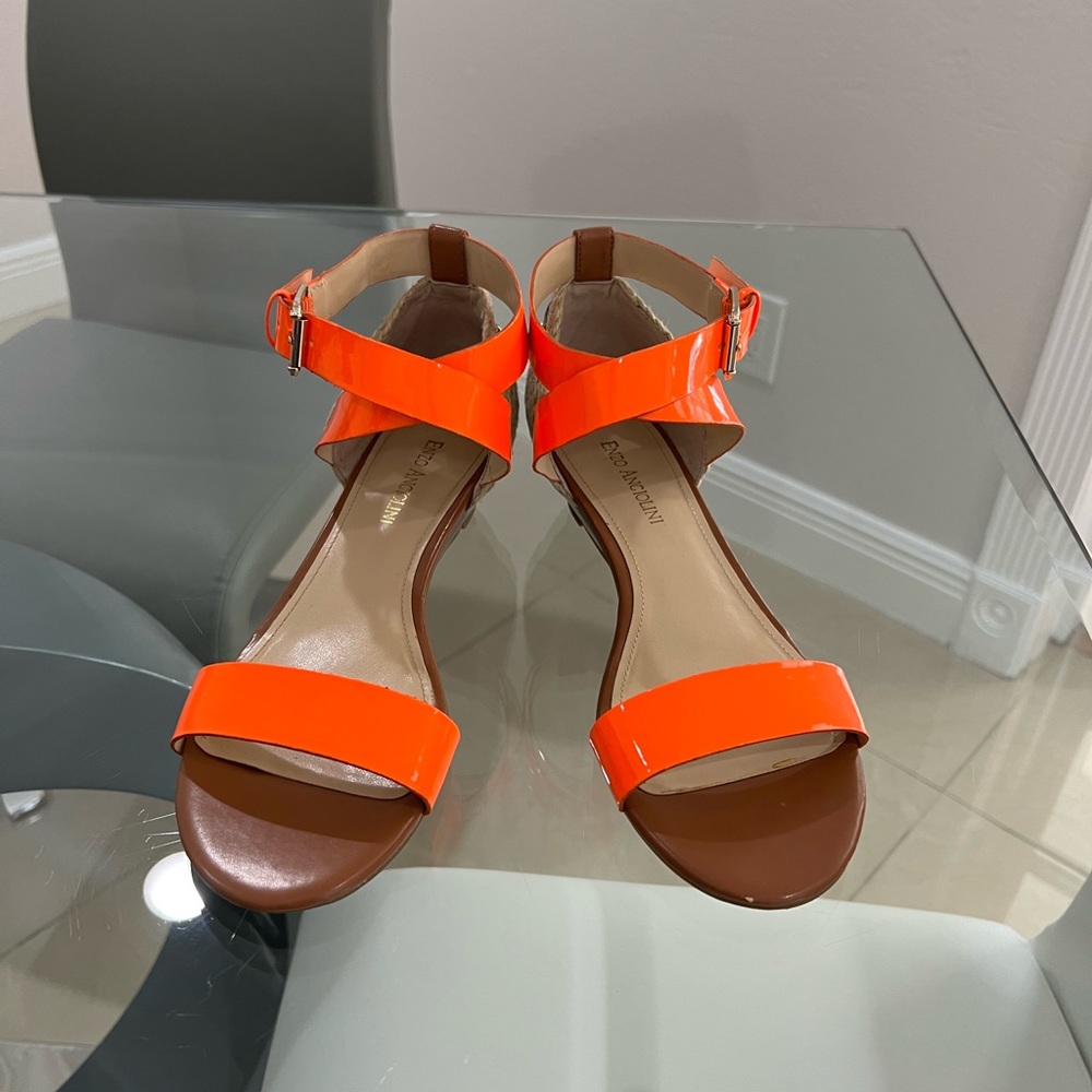 Enzo Angiolini cross straps orange sandals size 8